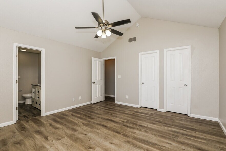 Building Photo - 4604 Welton St