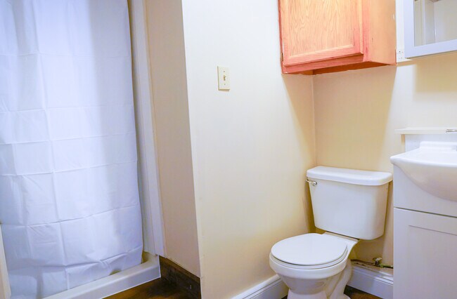 Building Photo - 435 N Water St