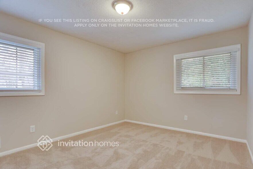 Building Photo - 992 Washington Rd