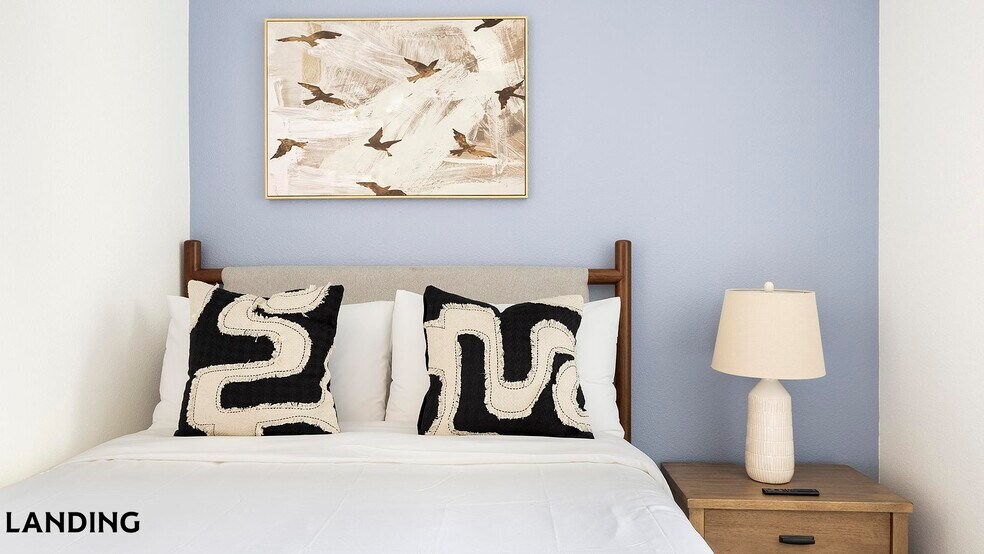 Building Photo - 1001 S Center St