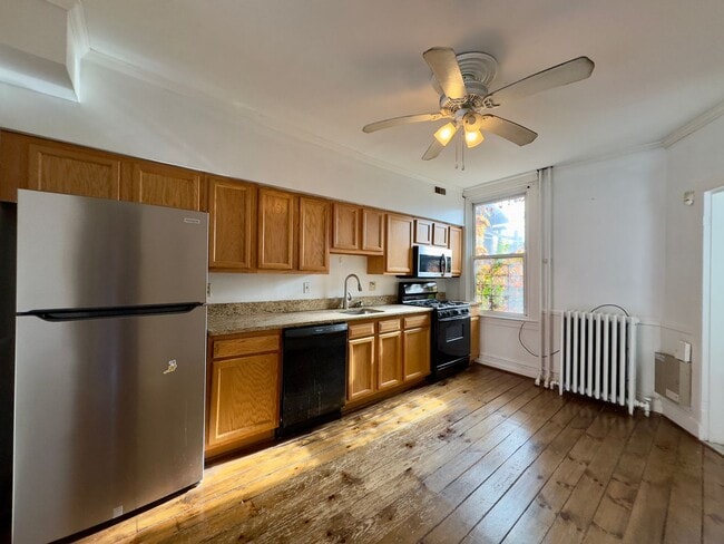 Building Photo - $500 OFF 1ST MONTH-3Bed/2Bath Townhome in Historic Ridgley Delight!