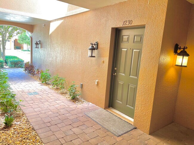 Building Photo - 7230 Hamilton Rd