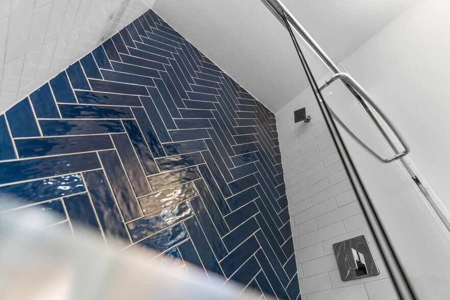 Building Photo - 1332 Walnut Ave