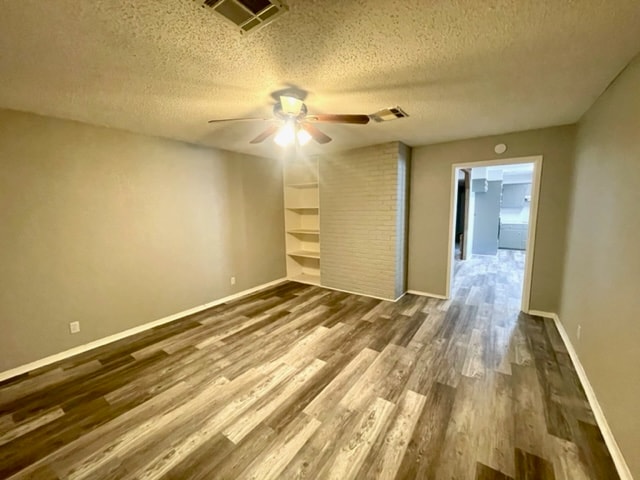 Building Photo - 120 York Dr