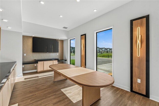 Building Photo - 1117 Emilia Ave
