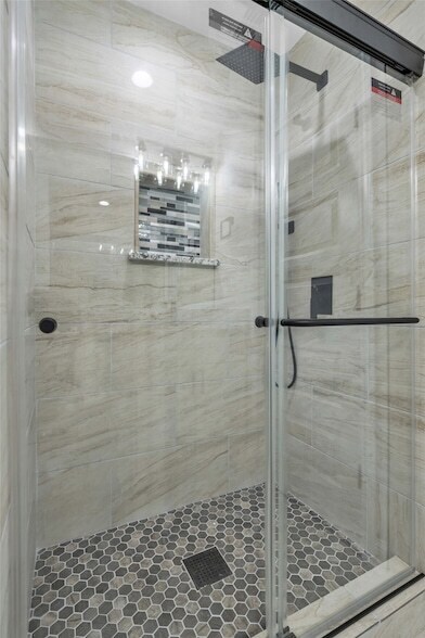 Building Photo - 313 County Rd 805A