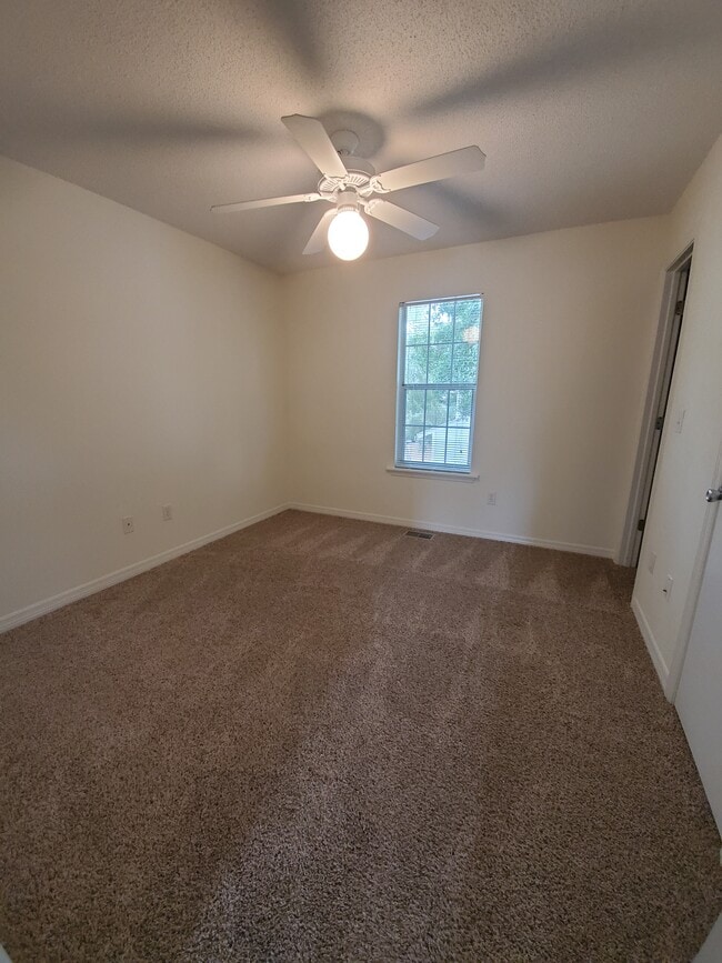 Building Photo - 186 Redfish Cir