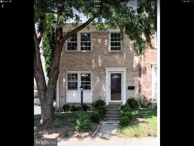 Primary Photo - 16569 Royal Ct