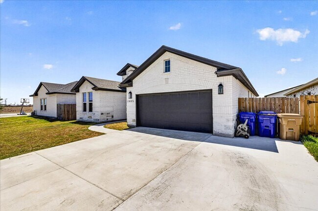 Building Photo - 2605 Lannister Ln