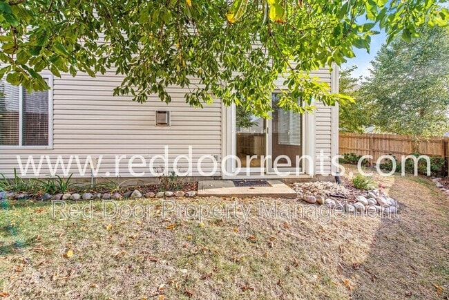 Building Photo - 679 Mountain Pine Dr