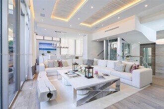 Building Photo - 9501 Collins Ave