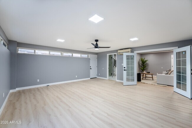 Building Photo - 1743 W Butler Dr