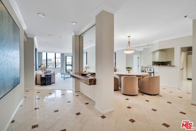 Building Photo - 10724 Wilshire Blvd