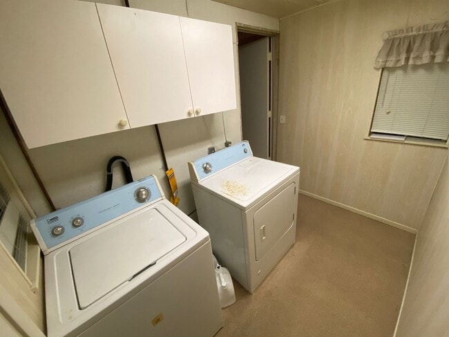 Building Photo - Lovely Cerritos Single Family Home!  ABC U...
