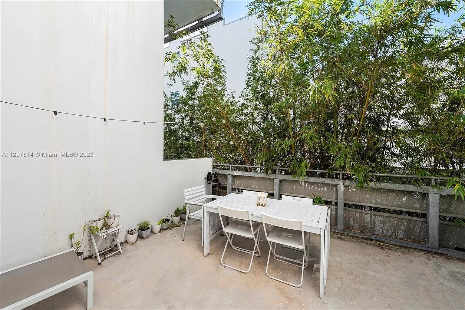 Building Photo - 221 Jefferson Ave