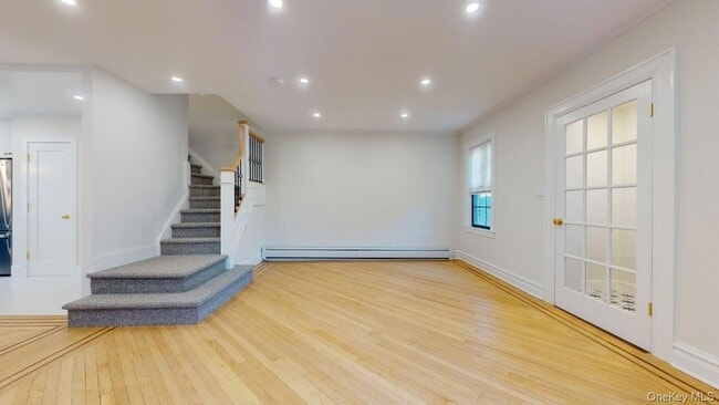 Building Photo - 88-37 62nd Dr