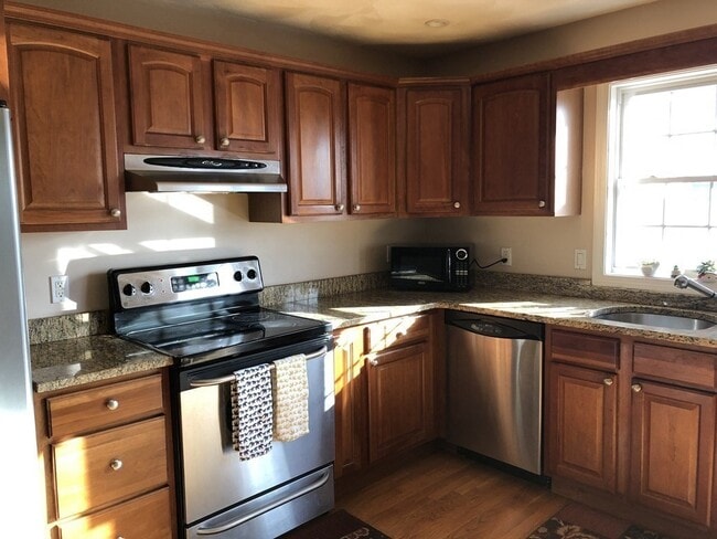 Building Photo - 111 Oxford St