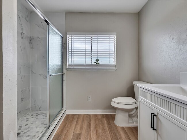 Building Photo - 4003 Swinden Dr