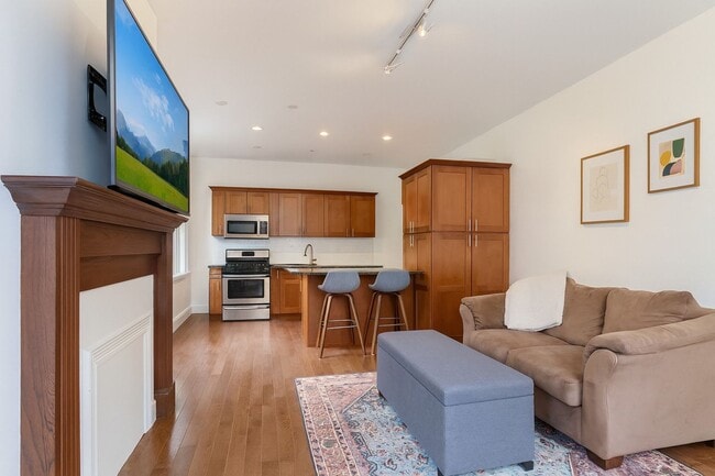 Primary Photo - 21-11 46th Ave