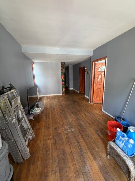 Building Photo - 2153 W 18th St