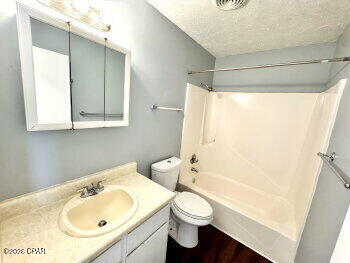 Building Photo - 2509 W 10th St