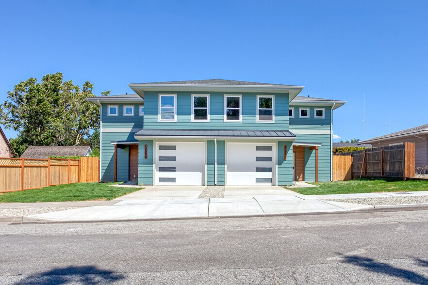 Building Photo - 1205 Fuller St