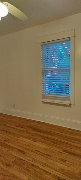 Building Photo - 260 St George St