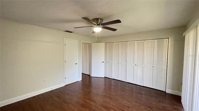 Building Photo - 892 Sunridge Dr