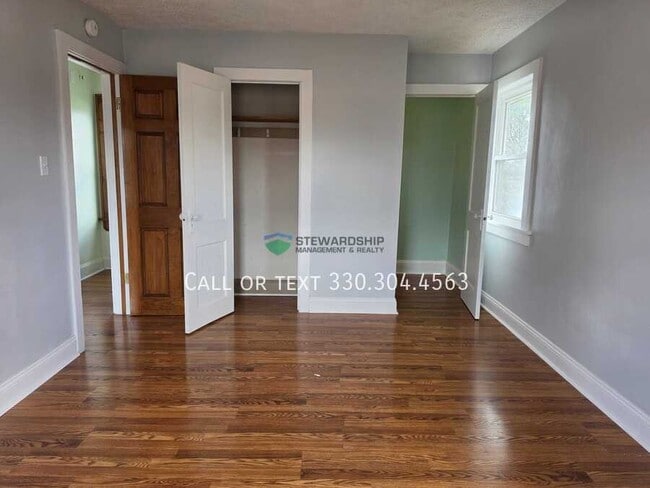 Building Photo - 1717 Bedford Ave SW