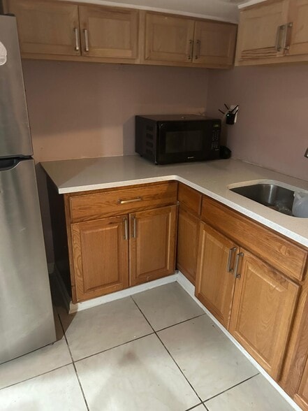 Kitchen Area - 75 Carolina Ave