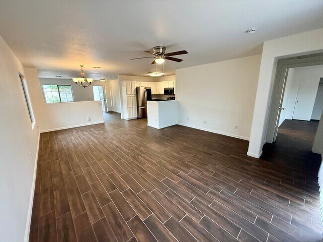 Building Photo - UPDATED 3/2 + DEN HOME IN SURPRISE