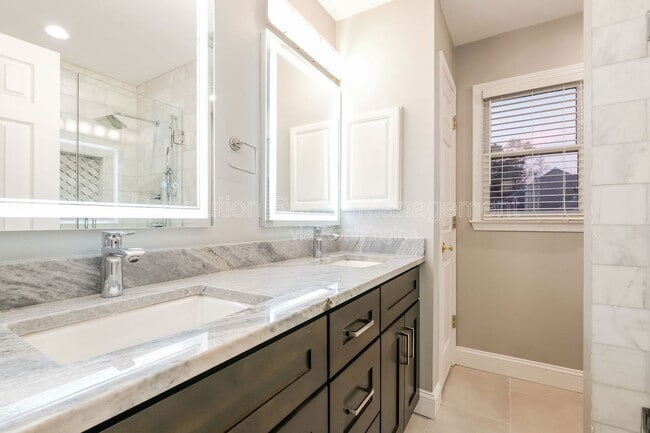 Building Photo - 1410 Bittercress Ct