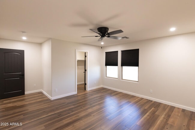 Building Photo - 26603 N 75th Dr