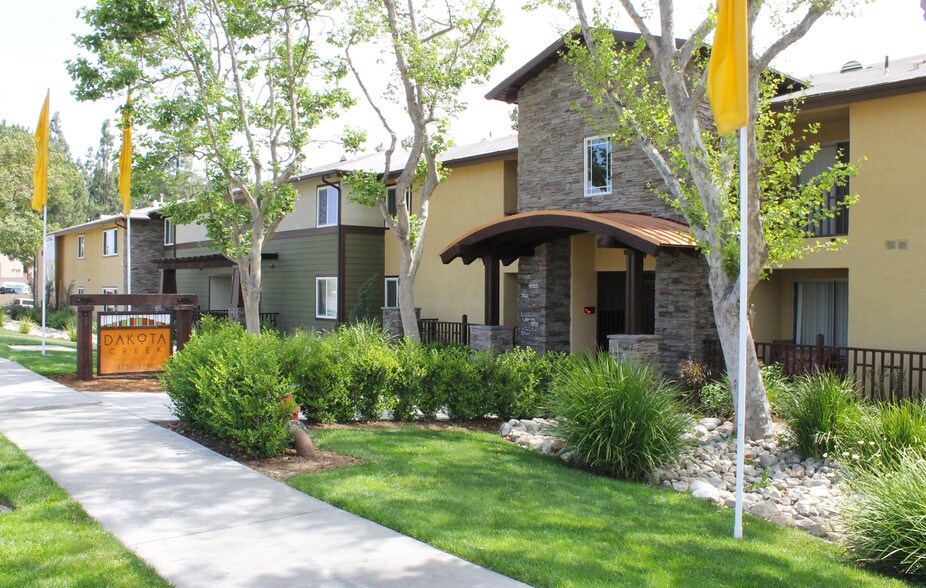 Dakota Creek Apartment Homes 1790 W Arrow Rt Upland CA 91786