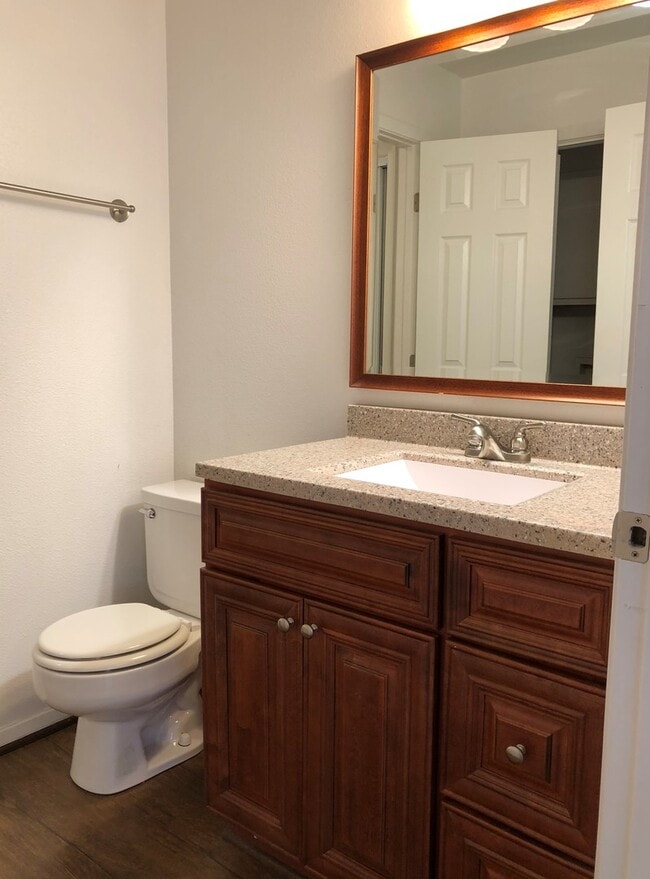 Building Photo - 3707EL