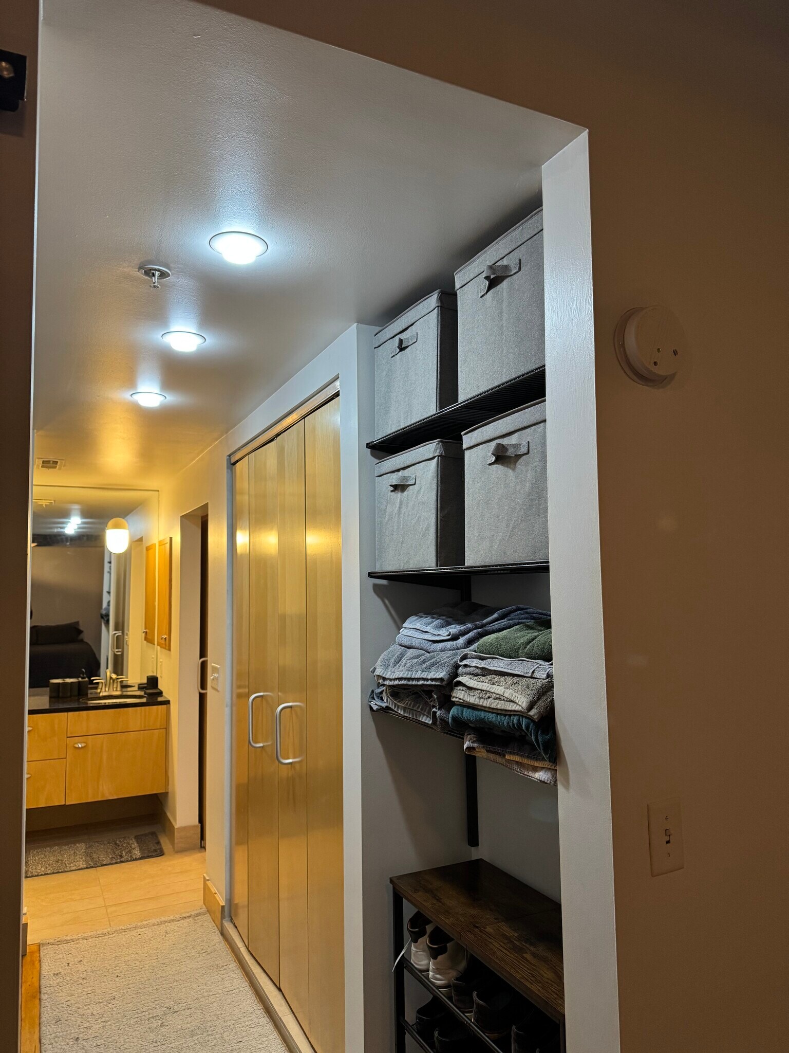 Building Photo - 105 S 9th St