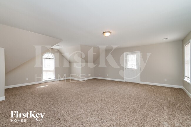 Building Photo - 2231 Whetstone Dr