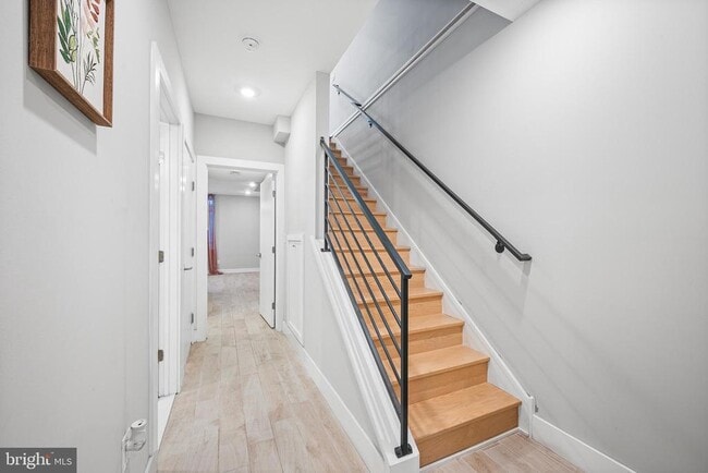 Building Photo - 1839- Blair St