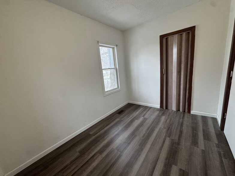 Building Photo - 1311 N Walnut Grove Ave