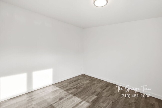 Building Photo - MODERN UPGRADES AND RURAL LIVING IN PEYTON