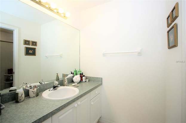 Building Photo - 1315 Saxony Cir