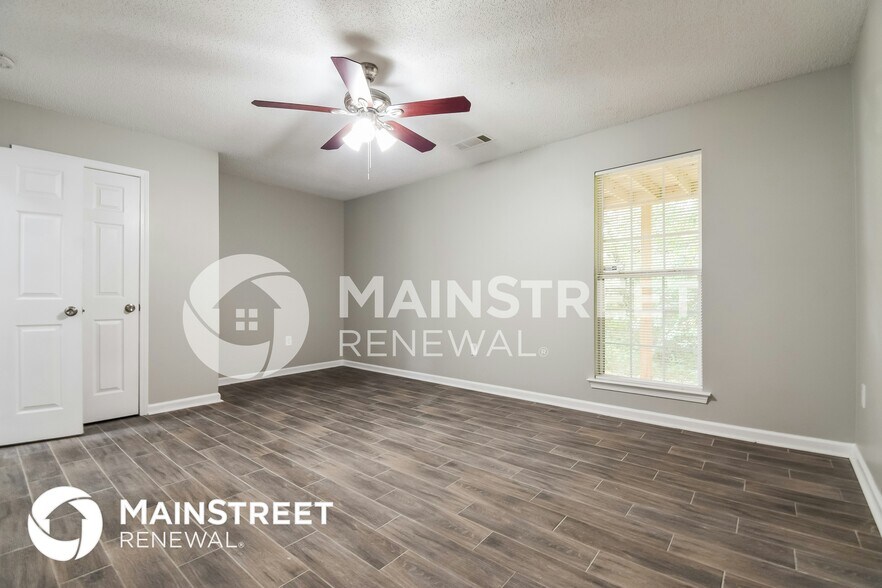 Building Photo - 9407 Rollinghills Dr