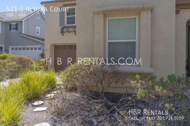 Building Photo - 521 S Altura Ct