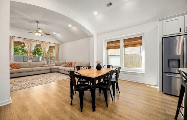 Building Photo - 17303 Merigold Hts Dr