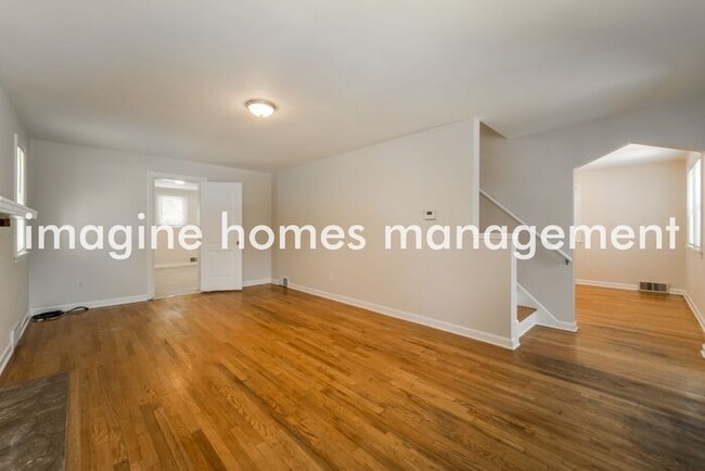 Building Photo - 267 Gilkeson Rd