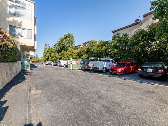 Building Photo - 7800 Topanga Canyon Blvd