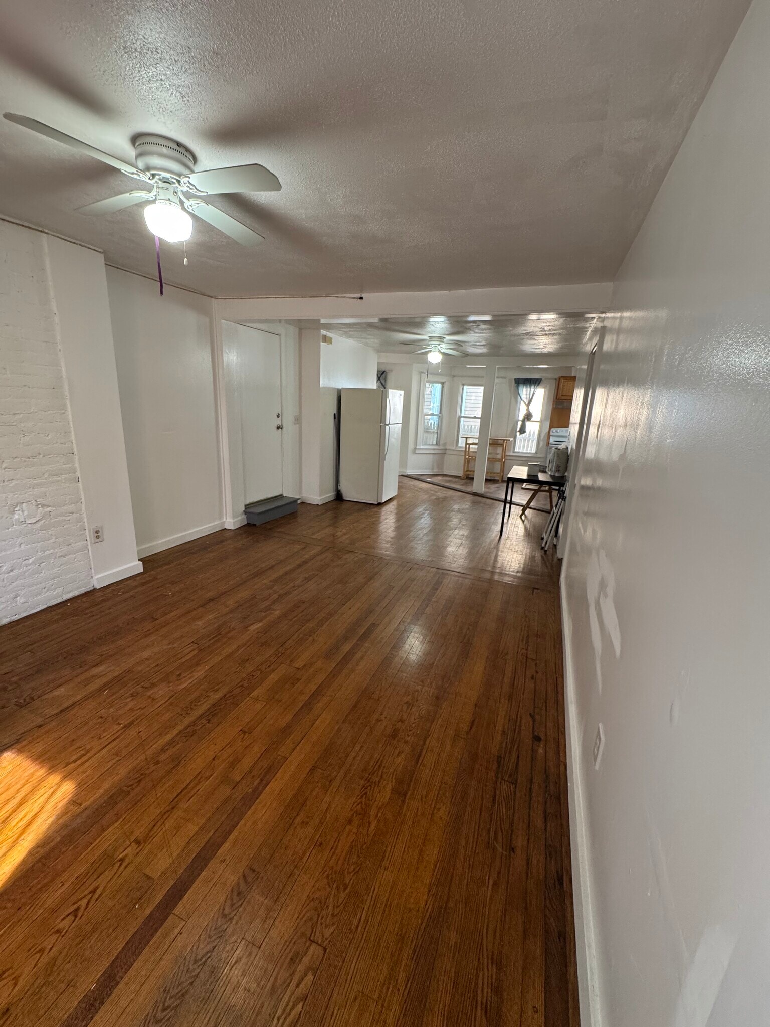 Building Photo - 28 Compton St