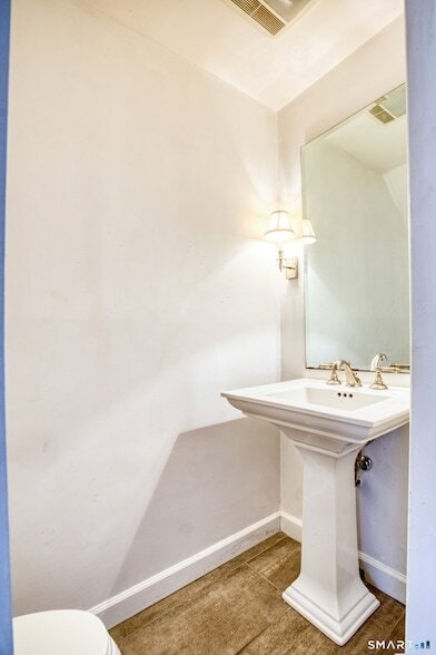 Building Photo - 9 Georgetowne N