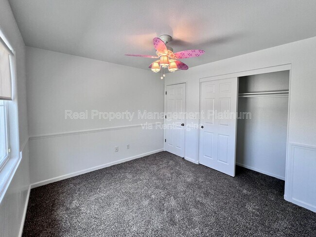 Building Photo - 6054 E Hampton Way