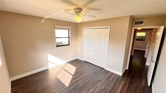 Building Photo - Timeless Charm Meets Modern Comfort in the Heart of Winter Park! WASHER & DRYER INCLUDED!